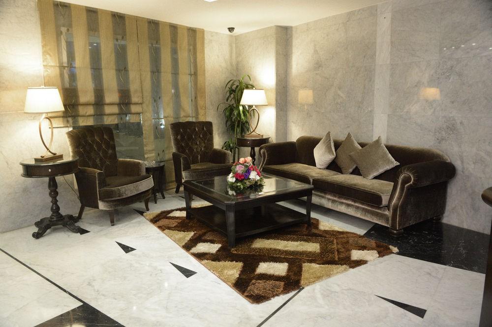Coral Beirut Al Hamra Hotel מראה חיצוני תמונה