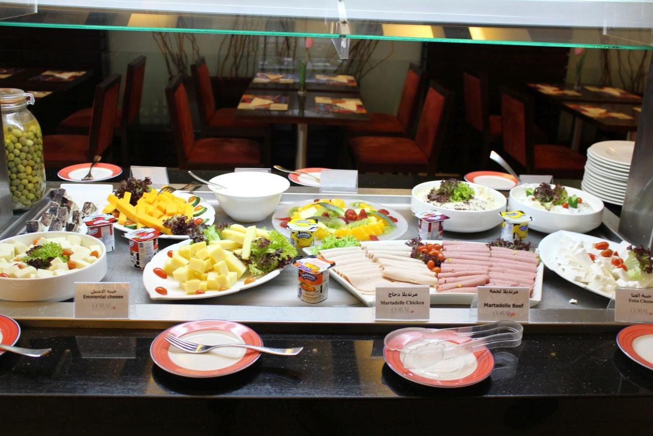 Coral Beirut Al Hamra Hotel מראה חיצוני תמונה