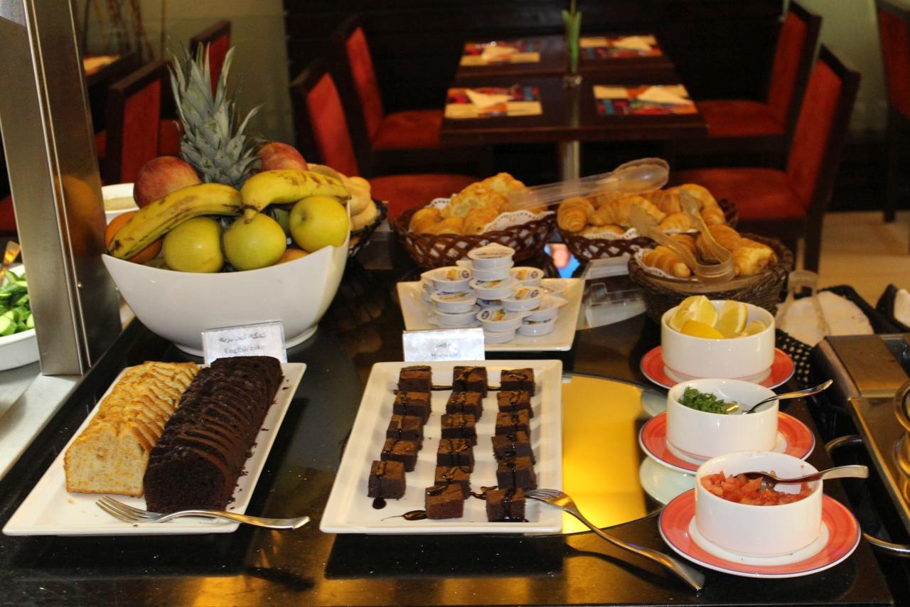 Coral Beirut Al Hamra Hotel מראה חיצוני תמונה