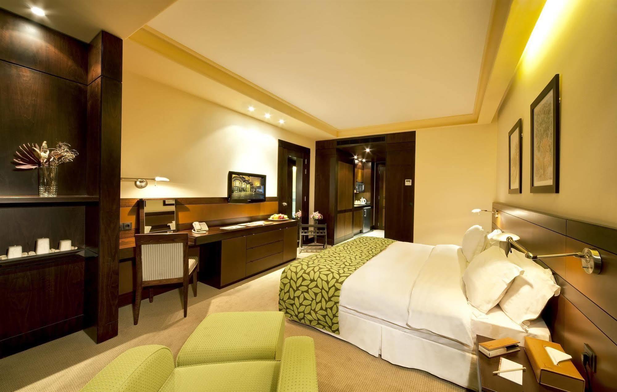 Coral Beirut Al Hamra Hotel חדר תמונה