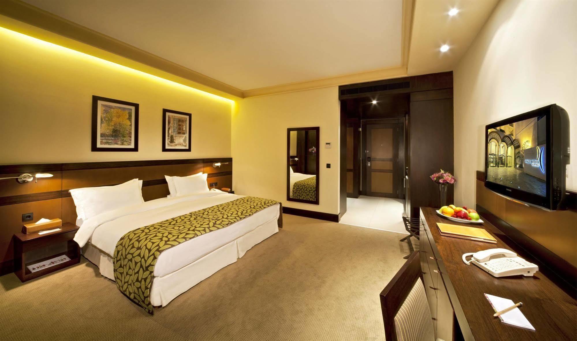 Coral Beirut Al Hamra Hotel חדר תמונה